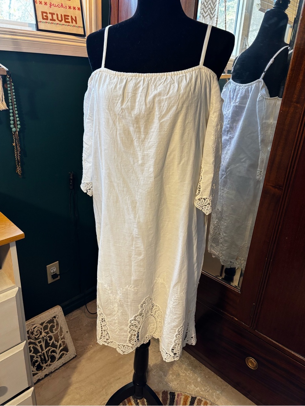 California Moonrise NWT size small off-the-shoulder embroidered cotton dress